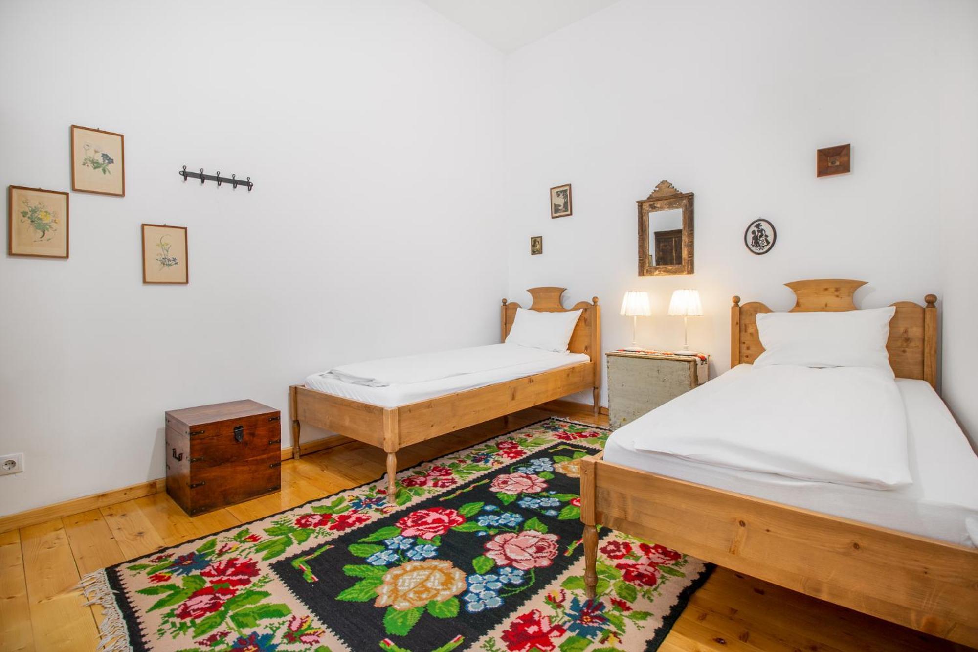 Rustic Visual Apartment Oradea Ngoại thất bức ảnh
